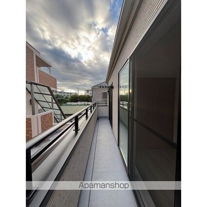 上北沢１丁目貸家１号棟[3LDK/81.14m2]のバルコニー