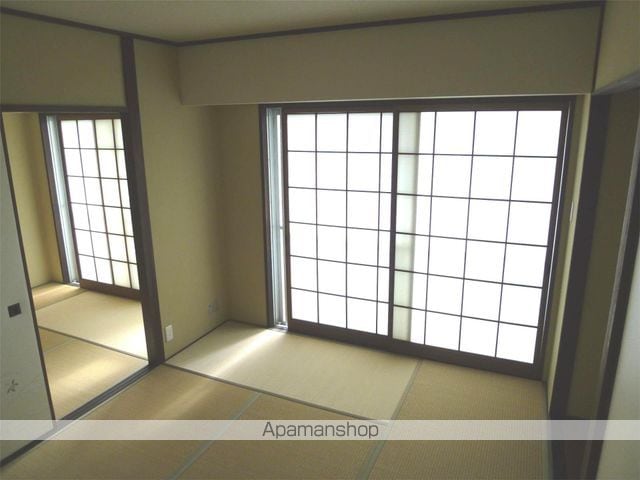 愛宕山ハイリビングの内装写真