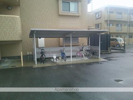 ドエル[2LDK/54.6m2]の共用部