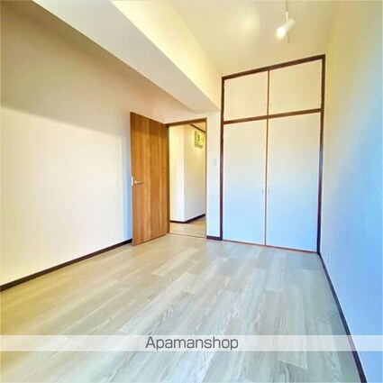 山伸ビル[1LDK/55.86m2]の内装1