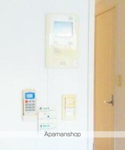 HUMAN RESIDENCEの内装写真