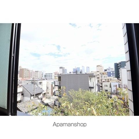 アッサンブラージュの内装写真