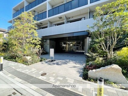 ウエリスアーバン中野坂上[1LDK/40.32m2]のエントランス