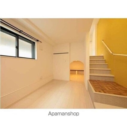 ＳＯＬＩＤ栄生[1R/25.4m2]のリビング・居間