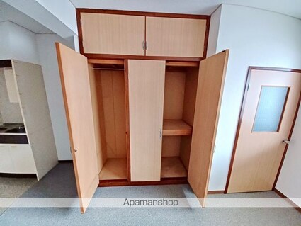 プチメゾン小林[1R/23m2]の収納