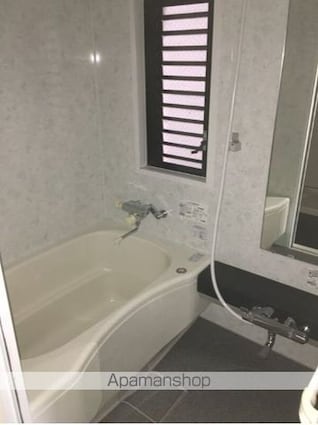 東京都新宿区大京町[1K/20.52m2]のバス