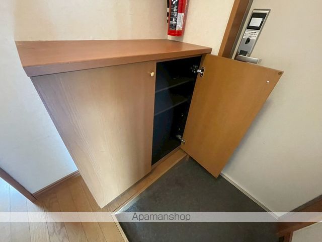 ポーラアルファの内装写真