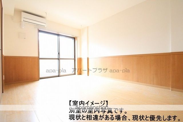 西武鉄道新宿線 本川越駅 徒歩7分 3階建 築14年の内装写真