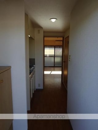 コーポスリーナイン[1K/26.52m2]の玄関