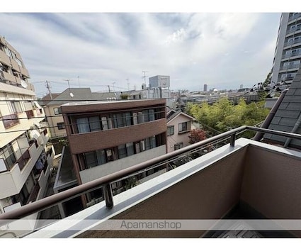 東京都世田谷区代田２丁目[1R/15.67m2]のバルコニー