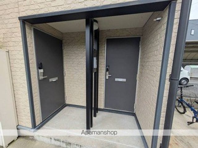 レオパレス天神面の玄関写真