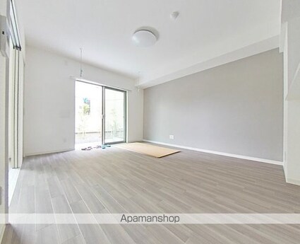 ソレアード初石[2LDK/65m2]のリビング・居間