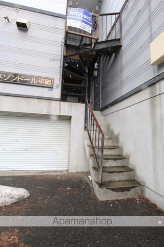 メゾンドール平岡の玄関写真
