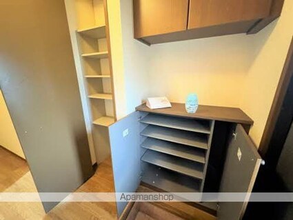 バリュージュ若宮[2DK/44.33m2]の玄関