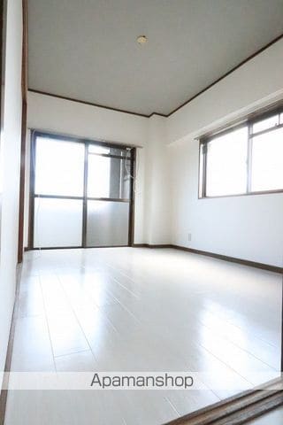 クレール寺塚の内装写真