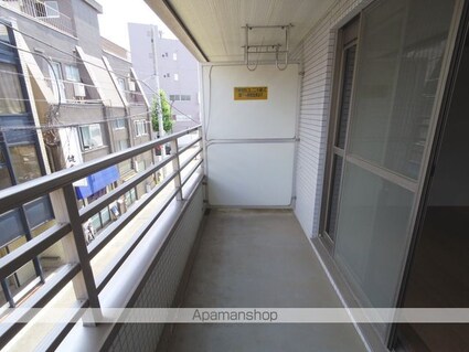 東京都武蔵野市中町１丁目[1DK/30.3m2]のバルコニー