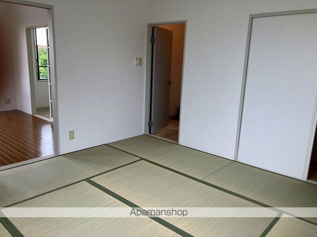 ディアス松山A棟の内装写真