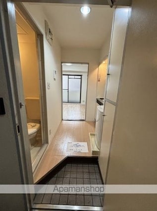 プラザ南小岩[1R/17.5m2]の玄関