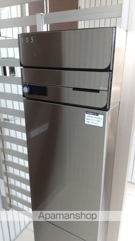 ルミナスメゾンの玄関写真
