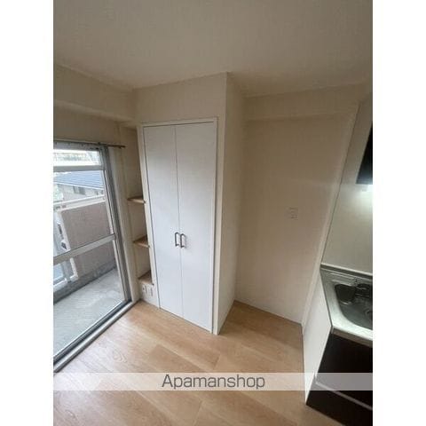 レインボーコートパートIIの内装写真