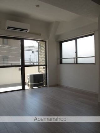 エクシード根岸アメニティーレジデンス[1R/26.53m2]のリビング・居間1