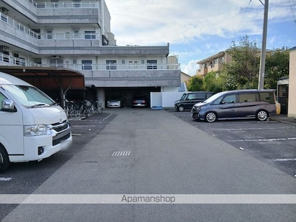 プライムハイツＲ・Ｋ[3DK/57.96m2]の駐車場