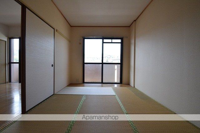 そらとぶくじらやよい館の内装写真