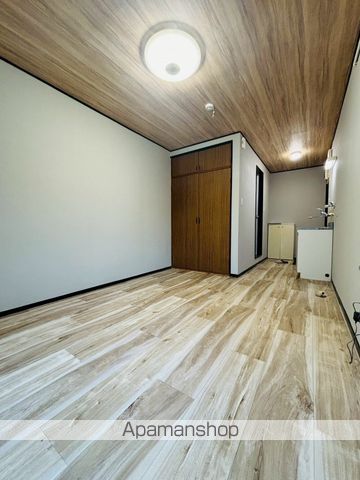 ReDEAL厚木飯山IIの内装写真