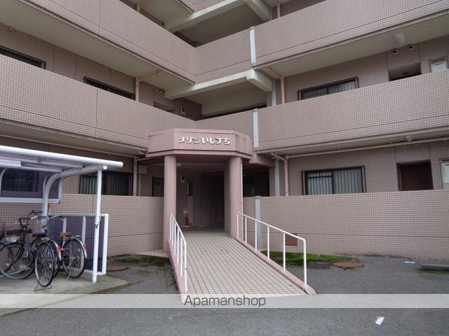 メゾンいしづちの玄関写真