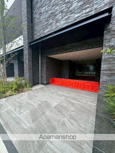 東京都中野区弥生町５丁目[1LDK/37.08m2]のエントランス