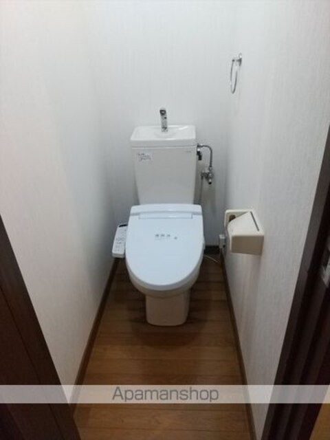 和歌山県海南市重根[2LDK/63.5m2]のトイレ