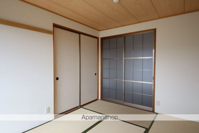 コートベルデュールA棟の内装写真