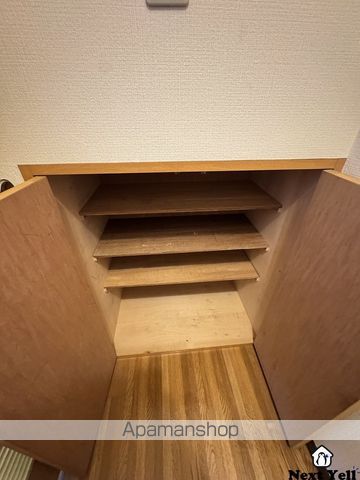 第8誉ハイツAの内装写真