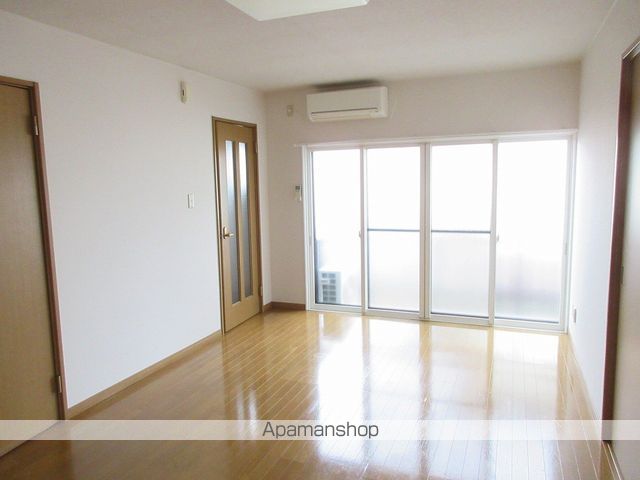 apartment 岩手県紫波郡紫波町高水寺字古屋敷3-1
高水寺の賃貸情報を見る
物件地図