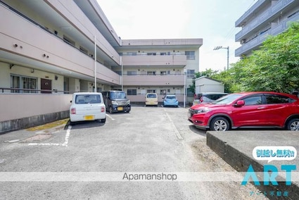 Ａｑｕａ・Ｌｕｃｅ[2LDK/50.05m2]の駐車場