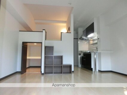 チェチーリア[1R/31.2m2]のリビング・居間