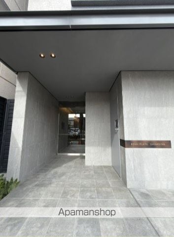 ルネフラッツ新小岩の玄関写真