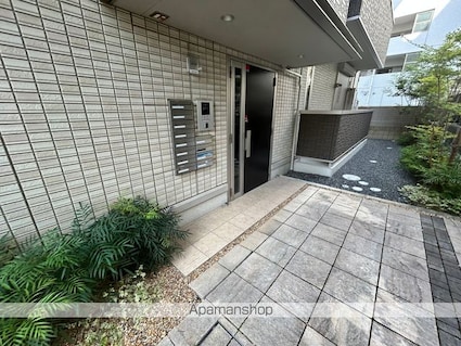 滋賀県大津市におの浜３丁目[1LDK/41.01m2]のエントランス