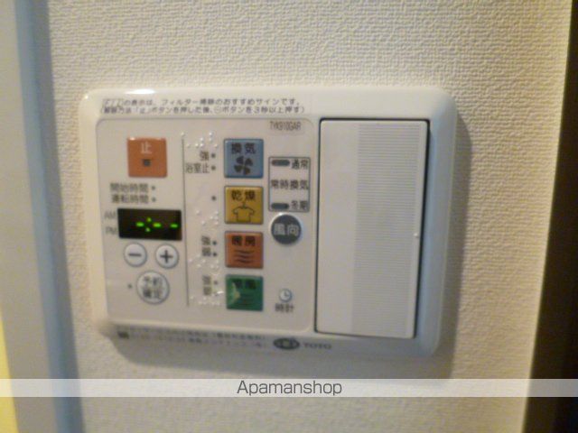 ライジングコート名古屋駅南の内装写真