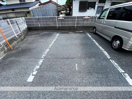 グリーンハイツ　Ａ棟[2LDK/53.81m2]の駐車場