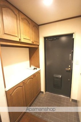 フェニックスコート二子玉川[3LDK/83.06m2]の玄関