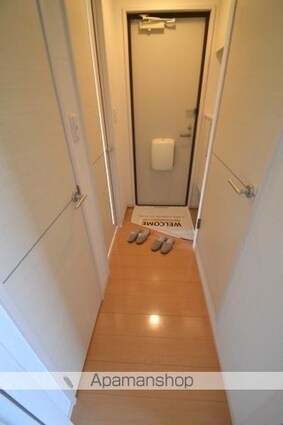 フルール・プリムヴェール　Ｂ棟[2DK/48.79m2]の玄関