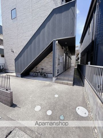CLAIRの玄関写真