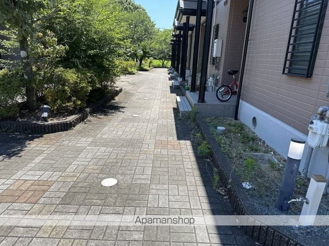 セゾン・メルヴェーユ秋棟 Aの玄関写真