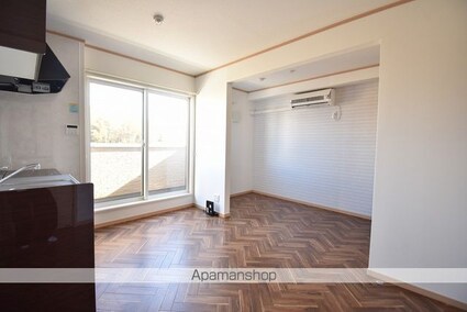 メリディアン国見弐番館[1R/24.66m2]のリビング・居間