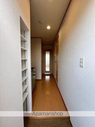 ヨーロピアンシャレークレア[1K/26.45m2]の玄関