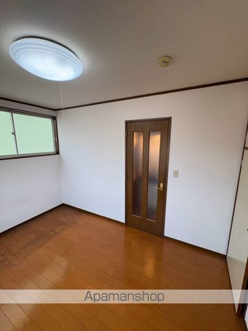 プラーズ愛甲Aの内装写真