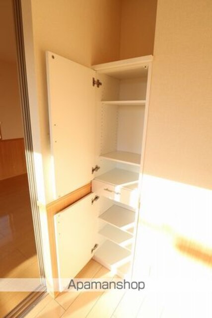 東京都立川市砂川町４丁目[2LDK/52m2]の内装1