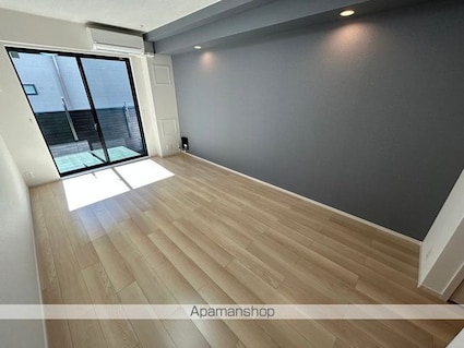 ウエスト　コミタリアⅢ[1K/28.87m2]のリビング・居間