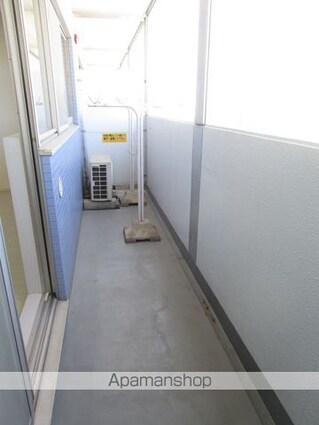 東京都中野区南台５丁目[1R/33.6m2]のバルコニー